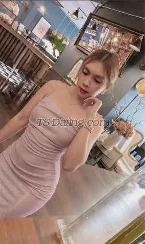 Shemale Tangmo 9866909