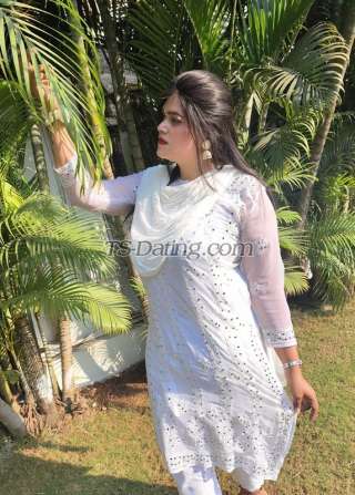 trans girl Tanvi69 0047523