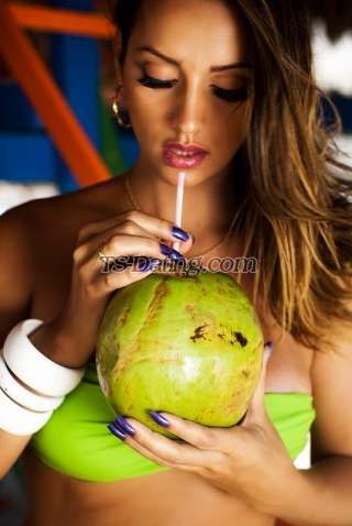 trans girl TassiaVIP 7220229 trans girl TassiaVIP 7220229