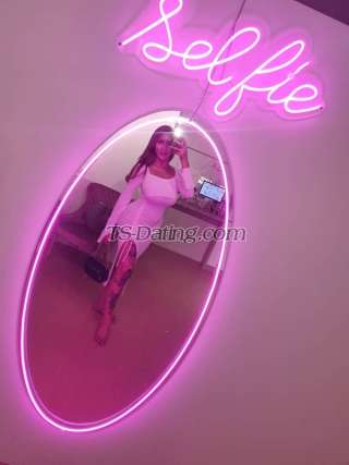 trans girl TessaRawr 3535616