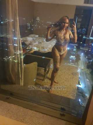 trans girl TessaRawr 8999994