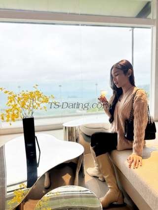 trans girl Thanarin 8268910