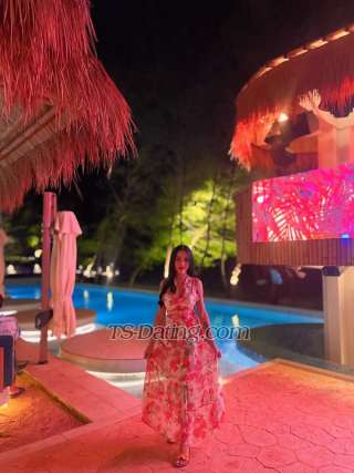 trans girl Thaniahasibu 1639121