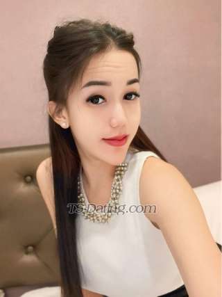 trans girl Thaniahasibu 2913396