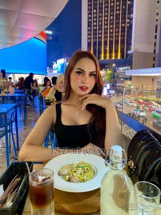 trans girl Theafabyola98 5102178