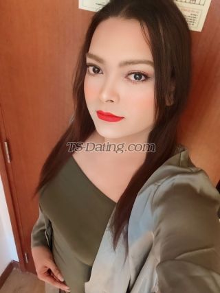 trans girl TopBarbie 0980562