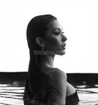 TransZoeRed Melbourne Transex Contatti e abbonamento: https://onlyfans.com/xxxsolangexxx Saluti, Cerchi un'esperienza avventurosa e indimenticabile con una compagna transgender fedele e discreta? Non cercare oltre. Sono TS Solange, una compagna transgender eccezionale pronta a soddisfare ogni tuo desiderio. Con una mente aperta e una passione per il piacere, offro uno spazio sicuro e rispettoso per l'esplorazione e il divertimento. Permettetemi di presentarmi come una figura transgender di fama mondiale, alla ricerca di persone esigenti in cerca di un'esperienza di compagnia discreta ed esclusiva. La mia identità potrebbe essere avvolta nel mistero, vi prego di scusarmi per le foto sfocate, per discrezione e motivi personali. Non commettere errori: puoi sempre richiedere delle foto nitide e complete dopo aver rispettato i termini e le condizioni prima di effettuare una prenotazione! Servizi offerti: 1.) Terapia sensuale/rilassante. 2.) Compagnia Pubblica e Prenotazioni private. 3.) Esperienza da fidanzata. 4.) Incontri. 5.) Prenotazioni per feste esclusive. $ 700 / 1 ora $ 500 / mezz'ora. Ti invito a esplorare le possibilità che ti aspettano! È ORA o MAI PIÙ. Cordiali saluti, Solange DISCLAIMER: Questa non è un'arte della prostituzione. Le tariffe sono pagate a Zoe Red solo per il tempo trascorso. Contattando Solange (telefono/email), accetti questi termini e condizioni e dichiari di non far parte di alcuna agenzia di polizia che utilizzi questo annuncio a scopo di inganno.