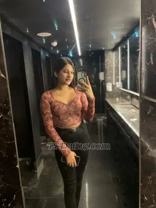 Shemale Tsanu 5736387