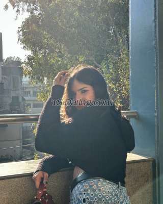 trans girl Tshrieng 7809392