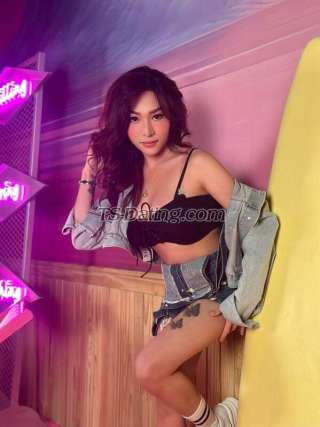 trans girl TskhimyVersa 4447649