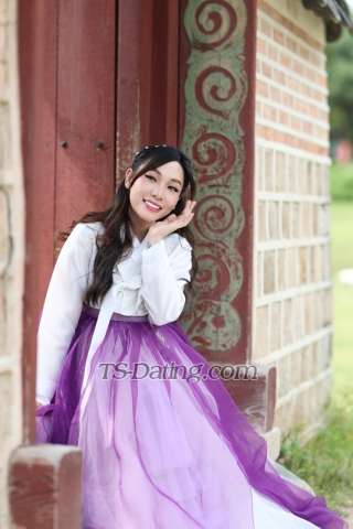 trans girl TskhimyVersa 8832165