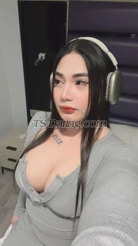 trans girl Tsnathalia 8613763
