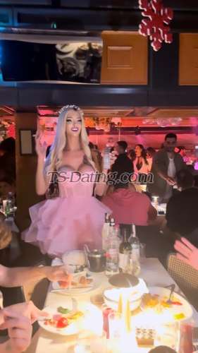 trans girl Tsnaz 4235805