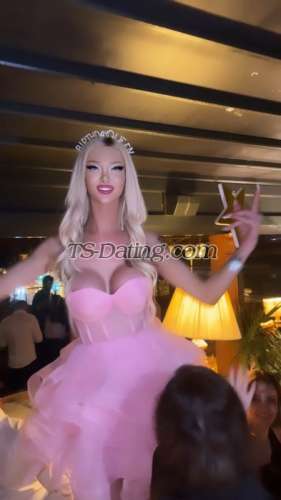 trans girl Tsnaz 4235861