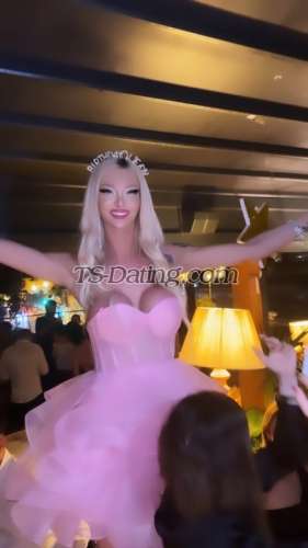 trans girl Tsnaz 4235877