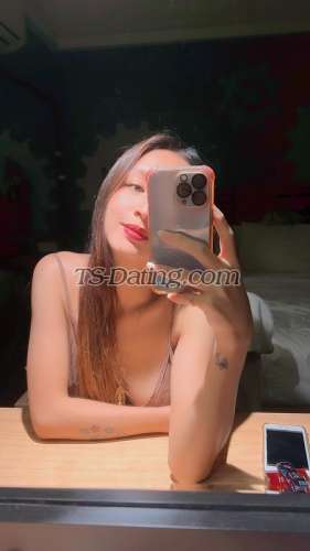 trans girl Tsruvella 8035985