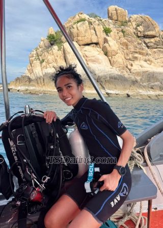 trans girl ticha 8859796