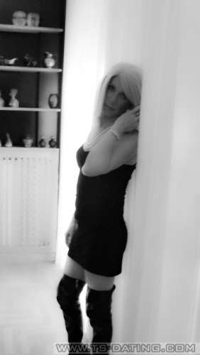 trans girl tzeniTr 1749302