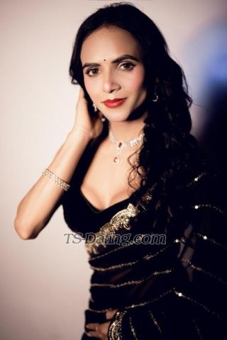 trans girl Urdreamgurl 2473444