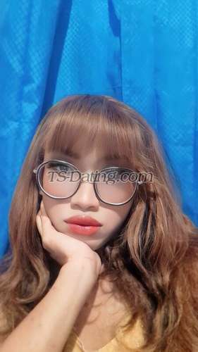 trans girl Urprettymo 6948456