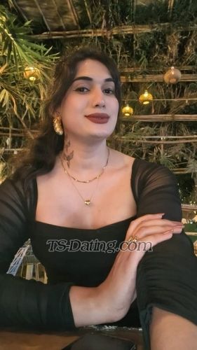 trans girl Vaani21 0856750