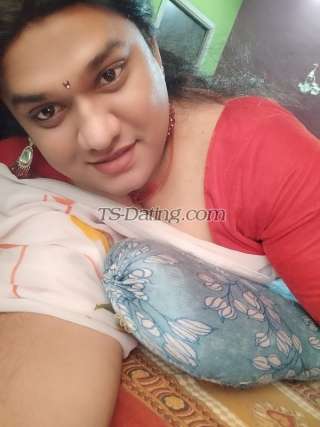 trans girl Vaishu 1598697