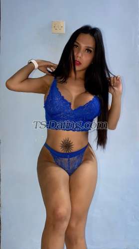 trans girl Valeriahan 8900548