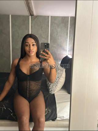 trans girl Valeriahot 7588439