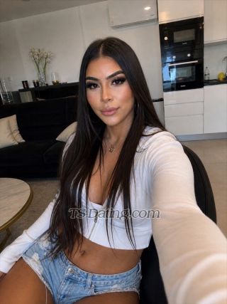 trans girl Valeriarv 8021901