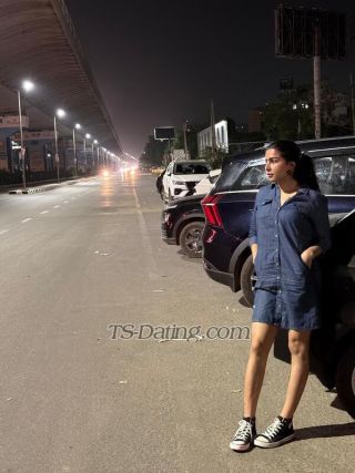 trans girl Vanshikats 0095471