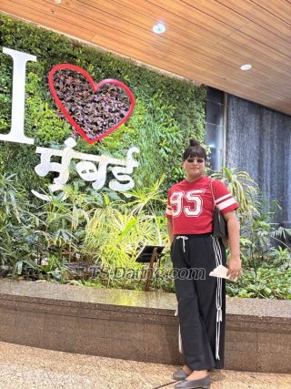 trans girl VerstileMahi 6693830