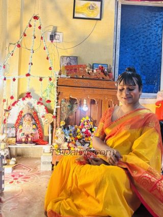 trans girl VerstileMahi 8408209