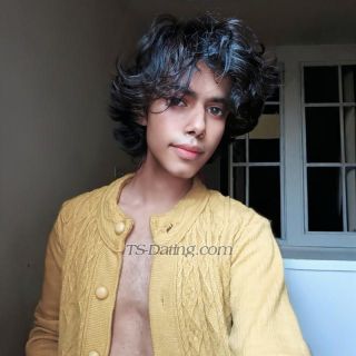 trans girl Vidhya008 1741680