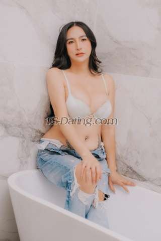 trans girl VippyVanilla 7462195