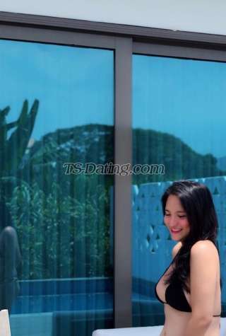 trans girl VippyVanilla 8709454