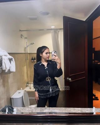 trans girl Vivi1708 8432250