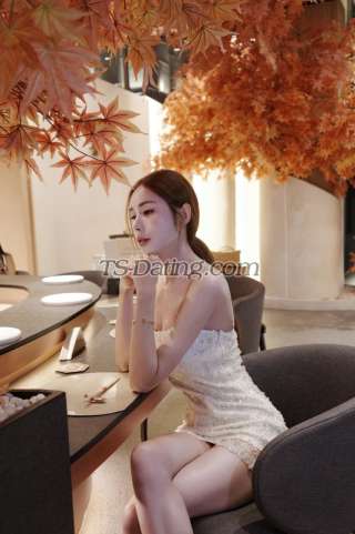 trans girl Vivyy 1461186