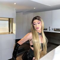 valeryqueen Prague Transex I'm a daring and very horny girl. I like domination,
parties, lots of sex, and good cum.If you want to
have a good time, write me on WhatsApp.If you want
more girls, ask me. I have more friends who will surely give
you incredible experiences.If you have a fetish or
fantasy, let me know. I'll definitely do my best to make it
happen and enjoy it to the fullest.-I have some
toys (if you like them)-Latex-High
heels-Thigh boots-Lingerie, and much
more.I'M 100% REALIf you like hot videos
with lots of cum, threesomes, orgies, masturbation, or if
you want virtual sex or a chat date, just ask
me,(remember, nothing comes for free; you have to pay
for this).