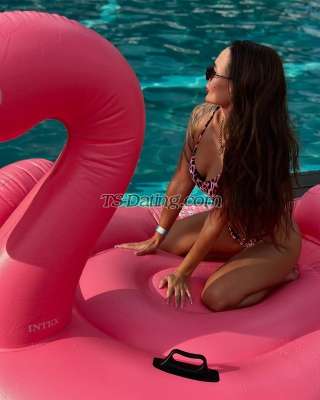 trans girl vitalina 4627315