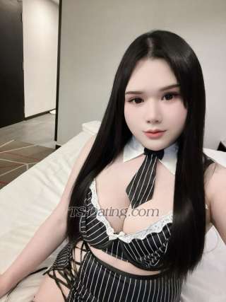 trans girl Wayo1999 9551852