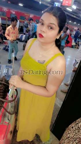 trans girl WildSonia 2202510