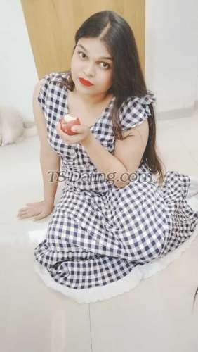 trans girl WildSonia 6412008