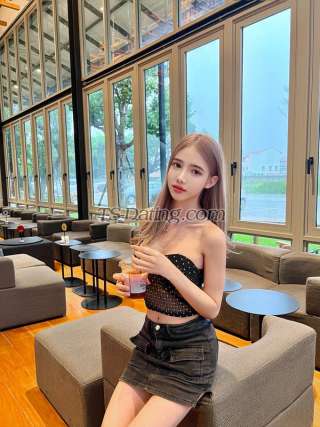 trans girl Winsnowblack 1351125