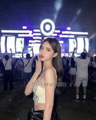 trans girl Winsnowblack 6065756