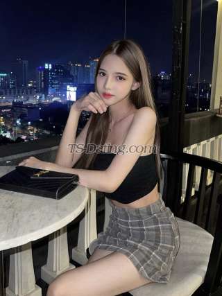 trans girl Winsnowblack 6825727