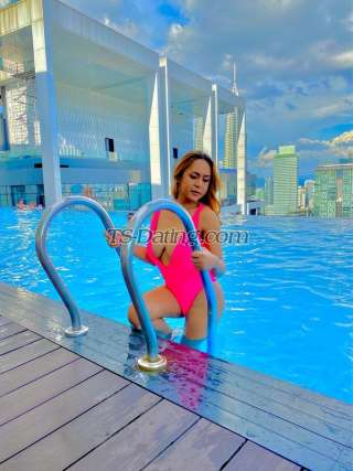 trans girl XXLcockzilla 9168557