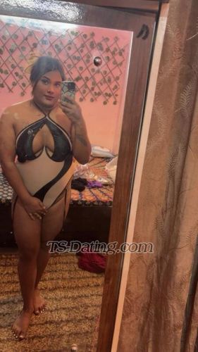 trans girl Xhoni 2462184