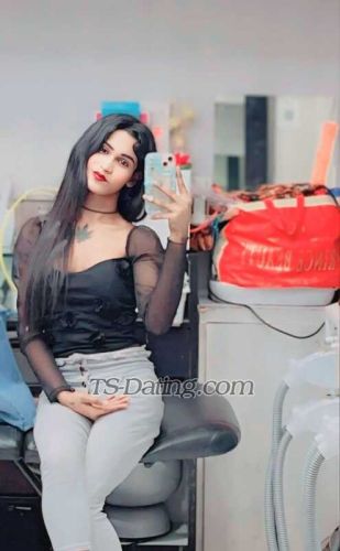 trans girl XxxAlina 6022280