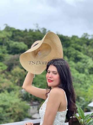 trans girl xxxSARAHxxx 8121232