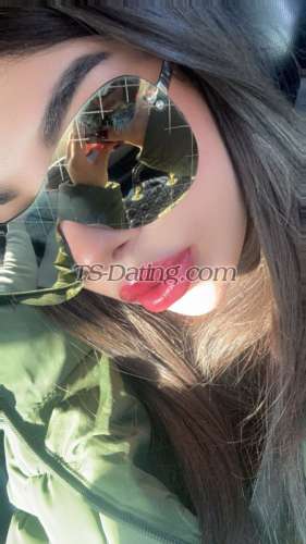 trans girl Yakout 0154714